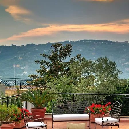 Sleeps 12 Pool Wifi וילה Torca