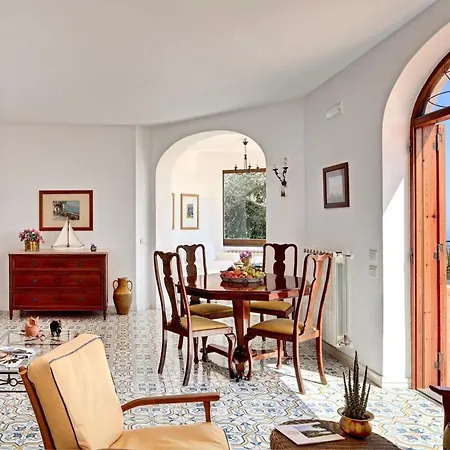 Sleeps 12 Pool Wifi *