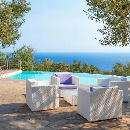 Sleeps 12 Pool Wifi
