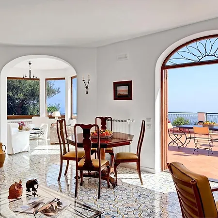 Sleeps 12 Pool Wifi *