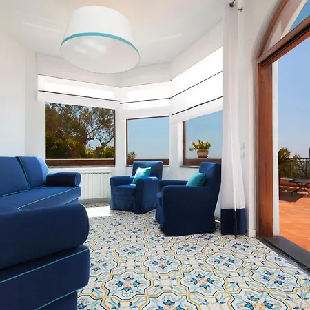Sleeps 12 Pool Wifi * Torca
